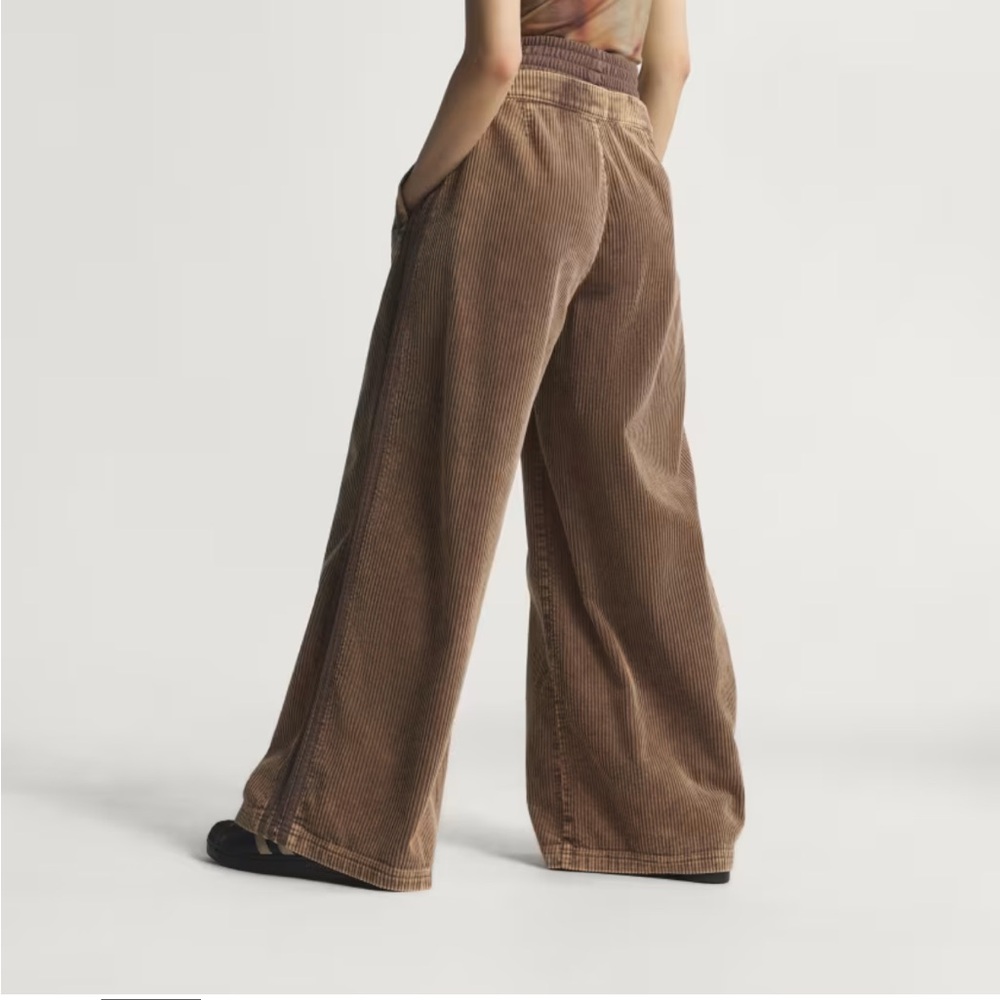 ADIDAS CORDUROY SST OVERSIZED PANTS - Picture 2 of 10